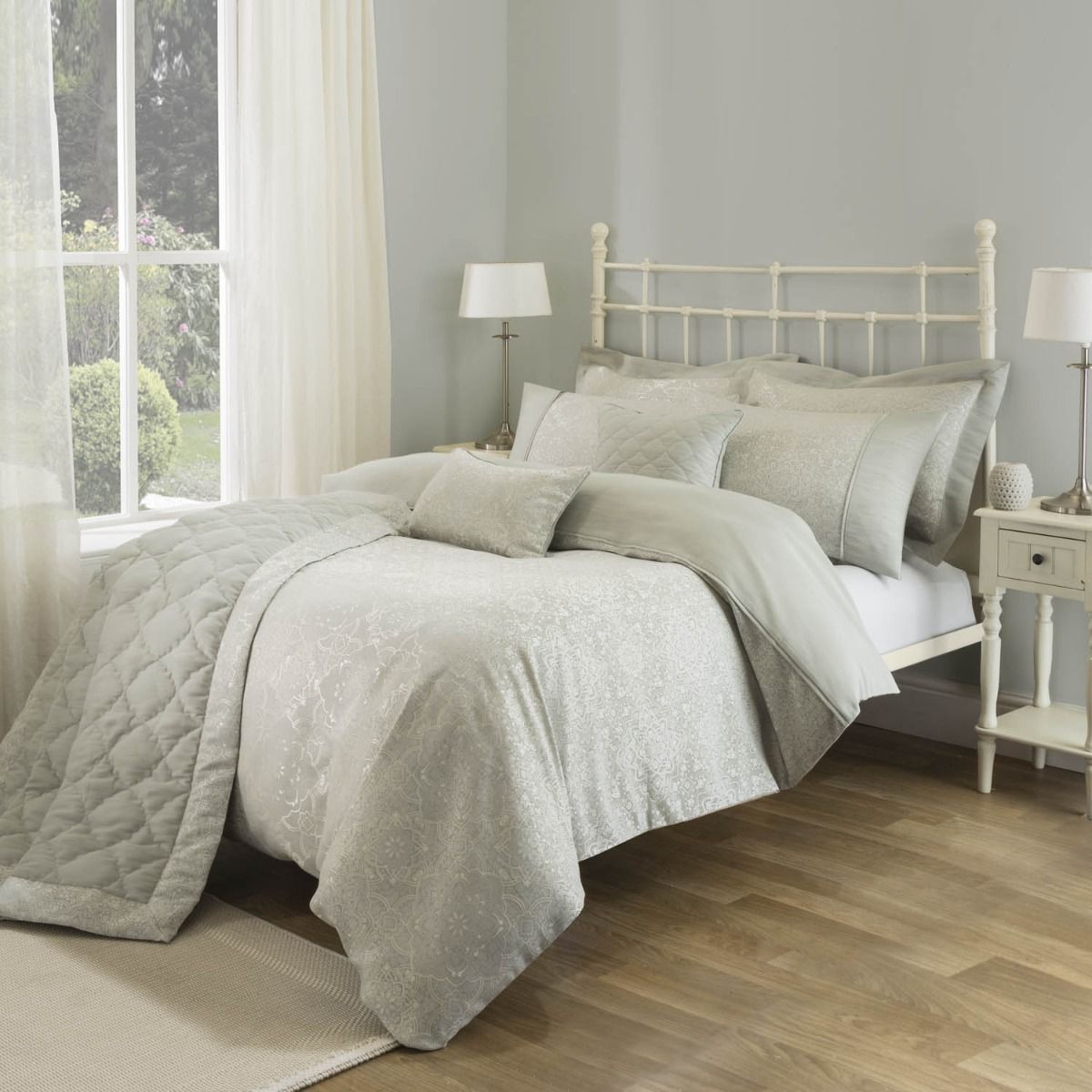 Details About Julian Charles Cassandra Luxury Jacquard Duck Egg Double Duvet Set